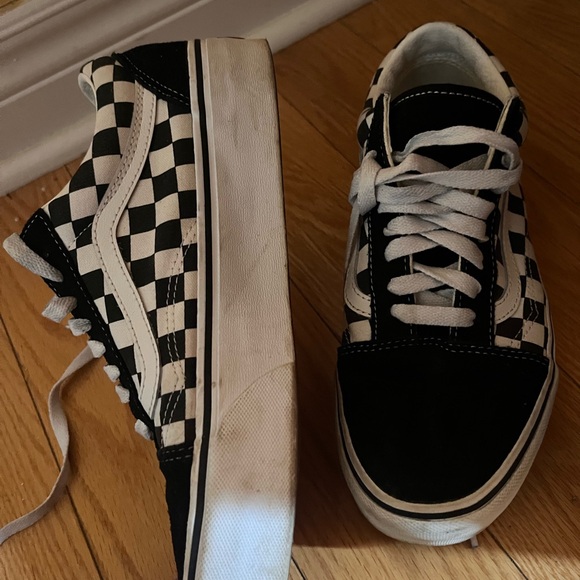 Vans Monochrome Checkered Sneakers - Picture 4 of 4
